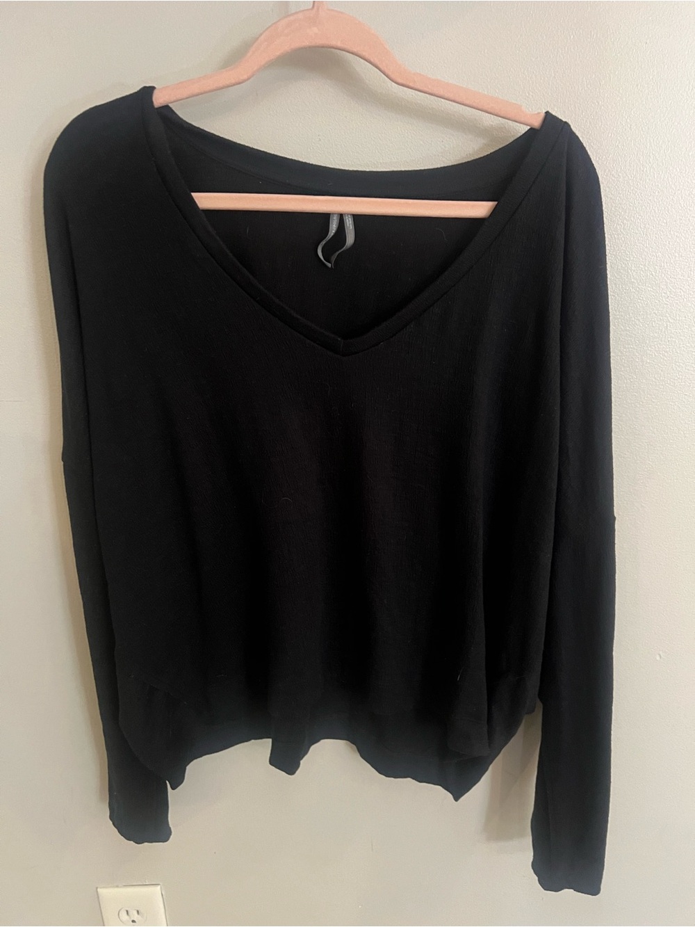 Anthropologie Black V-Neck Women's Long Sleeve Top